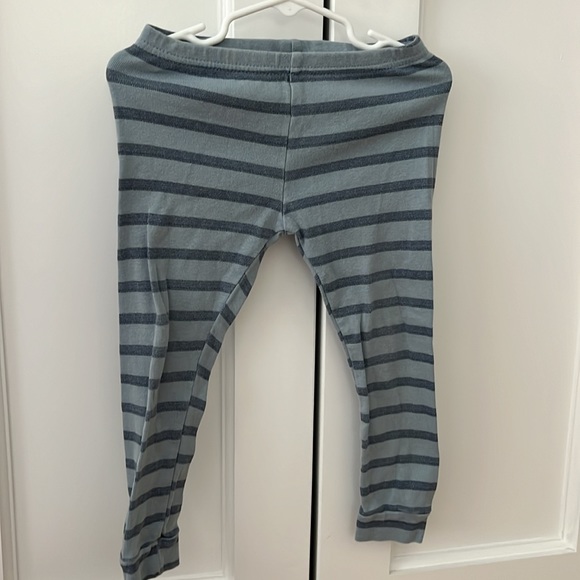 Boys Size 3T Carter’s Pajama Set - Picture 2 of 5